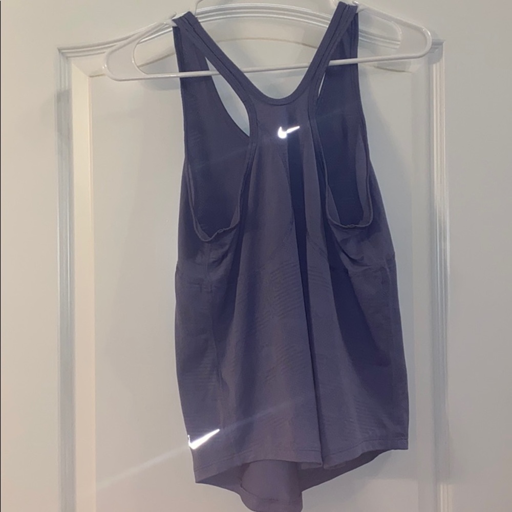 NIKE WORKOUT TANK